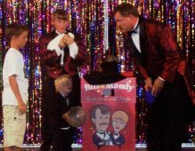 The Advantage Magic Show at the Pet Expo Auckland.
(Click for a full view of the stage)